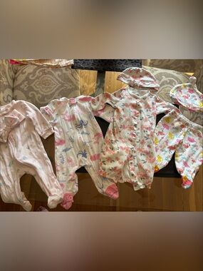 Summer Baby Girls Floral & sea life Print Footed Sleepers - size 0-3 months